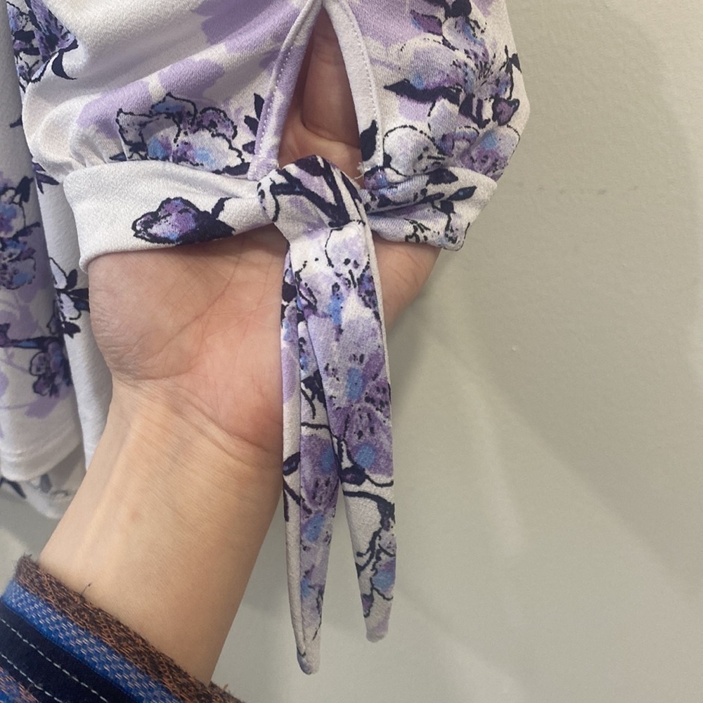 Off Shoulder Lavender Floral Top - Picture 3 of 12